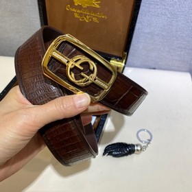 《古奇》采用野生进口真鳄鱼肚皮不拼接皮带...