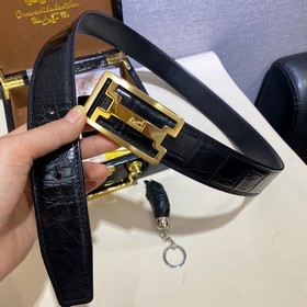 《爱马仕》采用野生进口真鳄鱼肚皮不拼接皮...